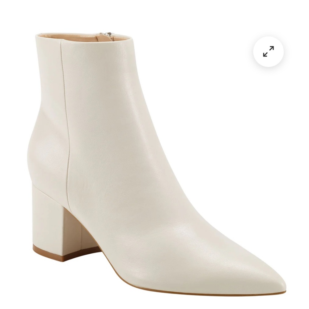 Marc Fisher JARLI POINTY ANKLE BOOTIE